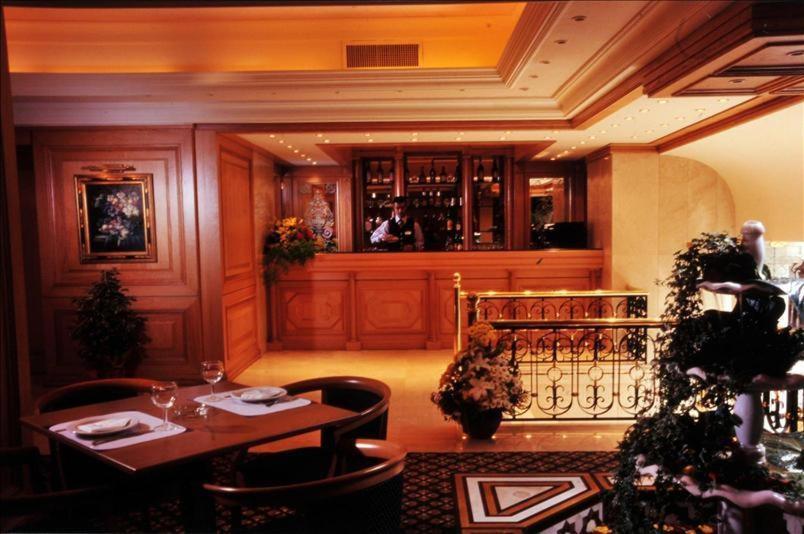 Grand Hotel Бейрут Экстерьер фото