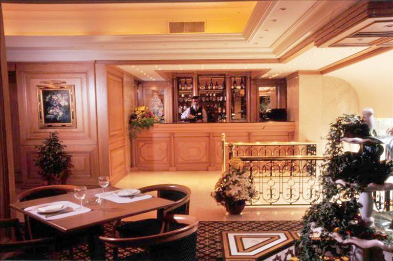 Grand Hotel Бейрут Экстерьер фото