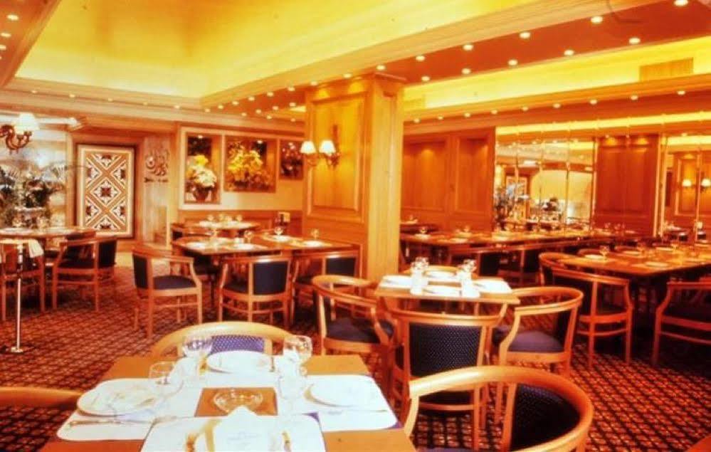Grand Hotel Бейрут Экстерьер фото